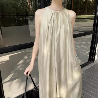 French off-shoulder three-dimensional pleated breathable dress 11