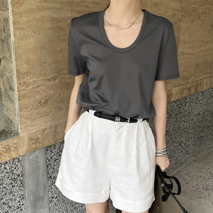 Casual straight shorts with cuffs 60